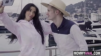 Ass Fucking My Step Mom Following Dad Left Her